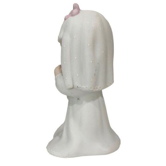 Precious Moments Bride 1983 Vintage Porcelain Figurine with Floral Veil - Picture 5 of 5
